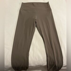 Lululemon 25” Align Leggings - Size 6 - excellent condition